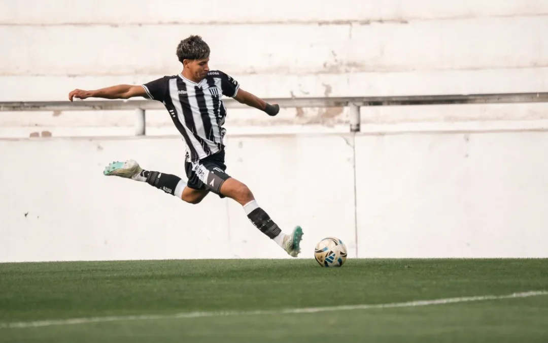Ce învață orice tânăr din sezonul transferurilor la fotbal: cum să negociezi salariul și să îți cunoști valoarea ca tânăr